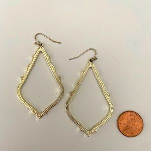 Kendra Scott Sophee Drop Earrings In Gold